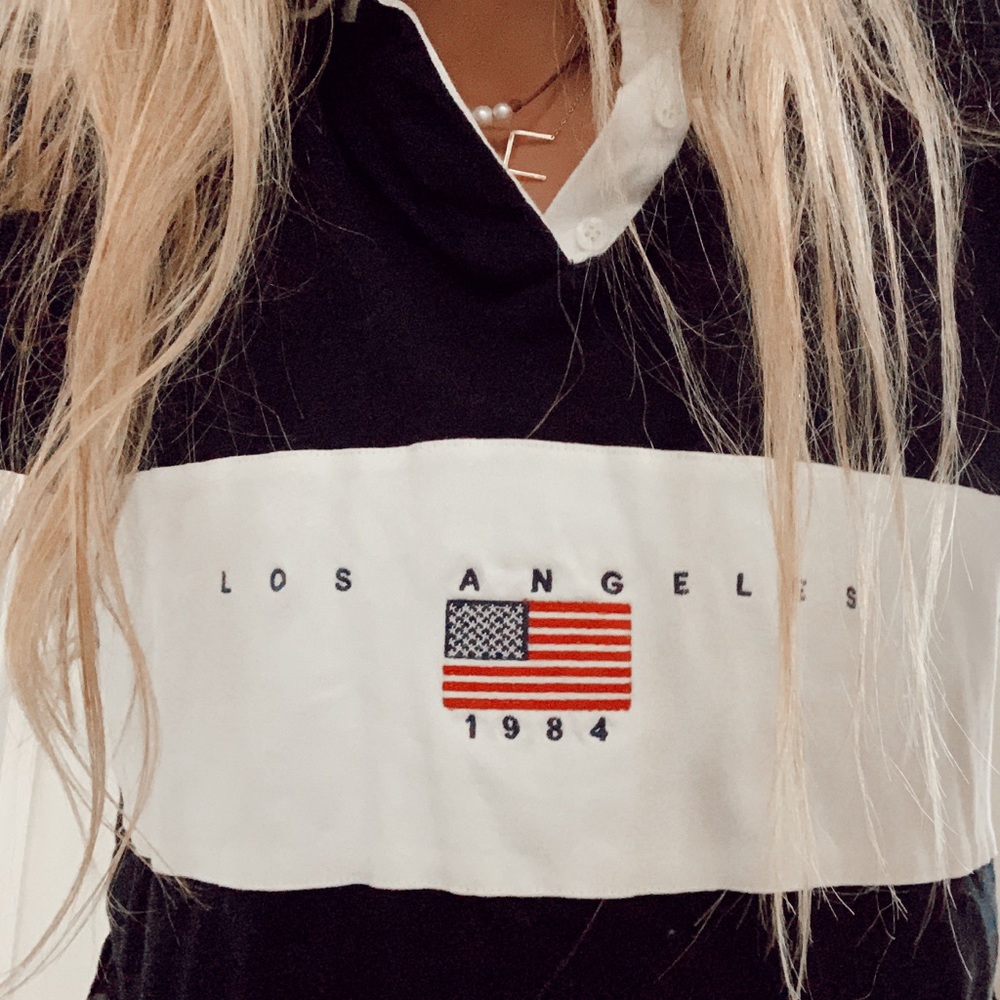 BRANDY MELVILLE! LA cropped shirt!